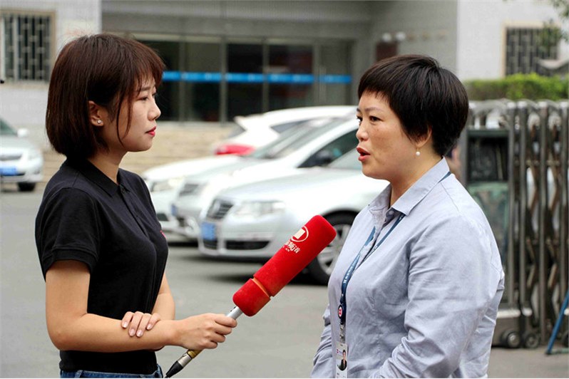 鑫苑服务联合都市报道认购千斤滞销桃